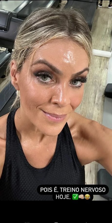 Renata Fan beautiful actress picture