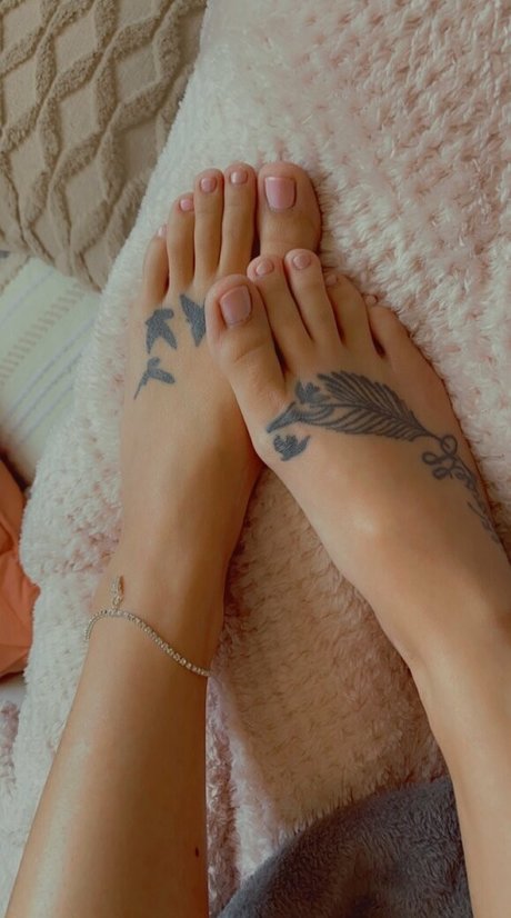 Kendranmcnutt star nude img