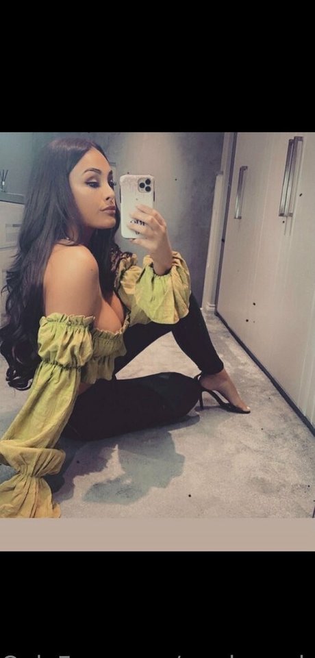 madamedakota naked pornstar photo