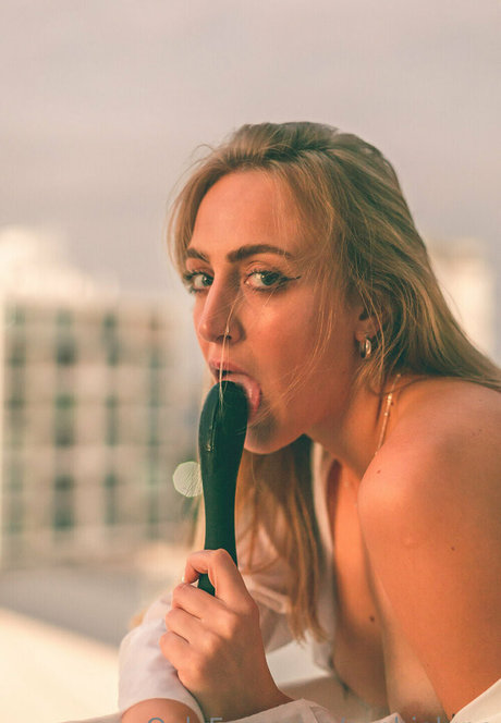 sophielune pornstar hot archive