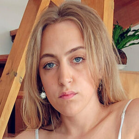 sophielune hd model pic