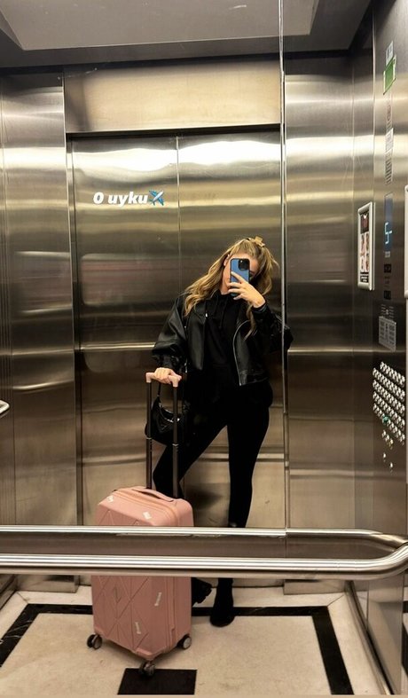 sexy mom onlyfans beautiful naked pic