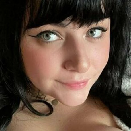 lolahbearxo star hot image