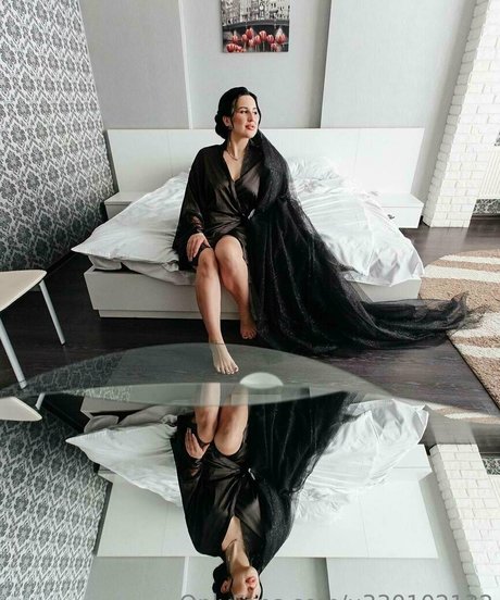 lusty queen pornstar beautiful archive