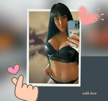 lusty queen model sexy galleries