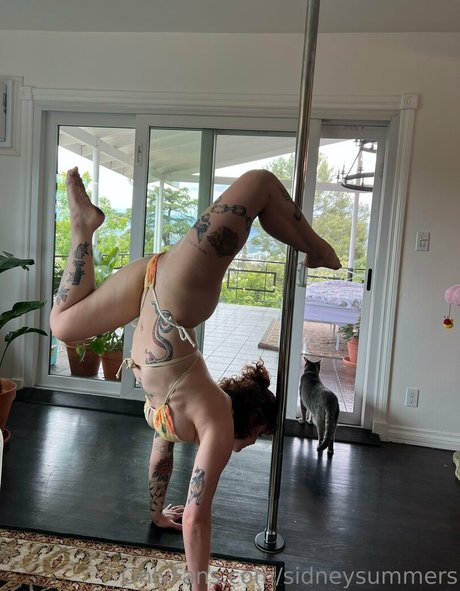 sidneysummers hd pornstar pics