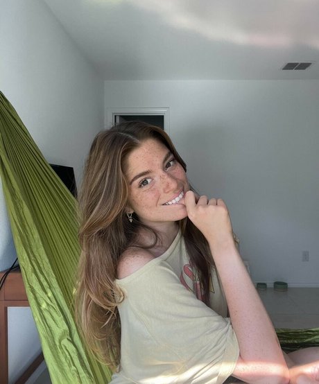 Hannah Stein hot pornstar archive