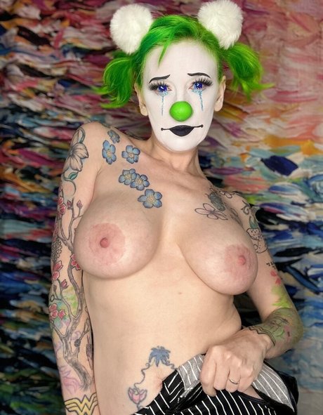 Sage Griffin star nude archive