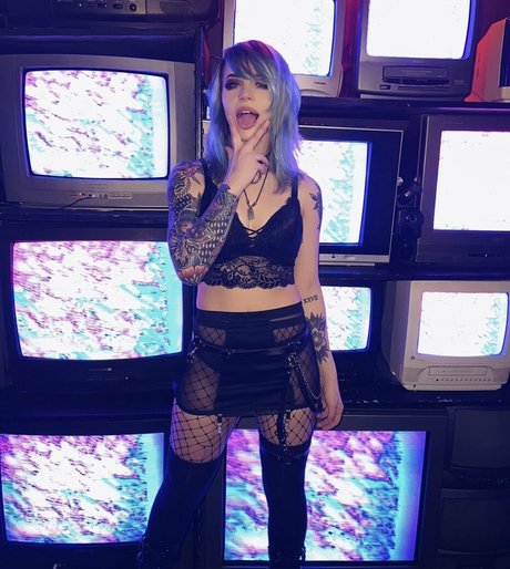 SuspiciousRavioli nudes model pictures