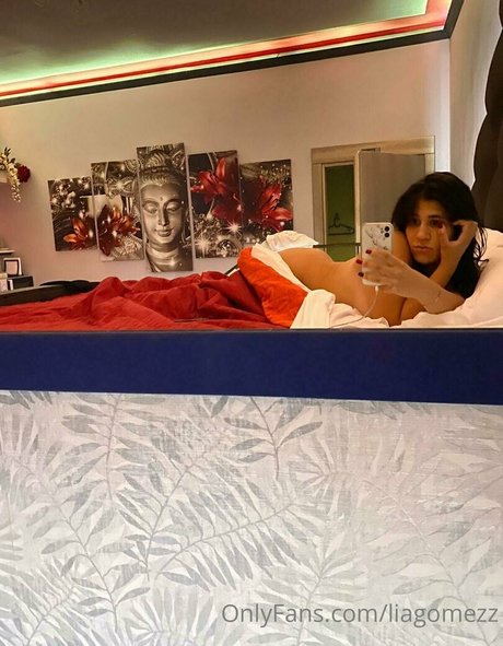 liagomezzz beautiful star pic