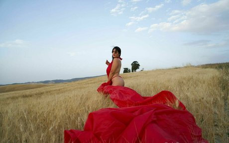 liagomezzz pornstar perfect images