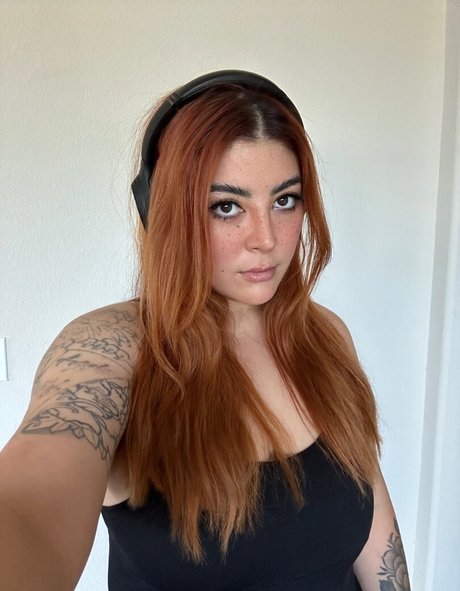 Ashlynn Arias nude star photo