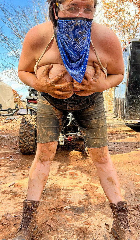 hobbyhootersfree model hd photo