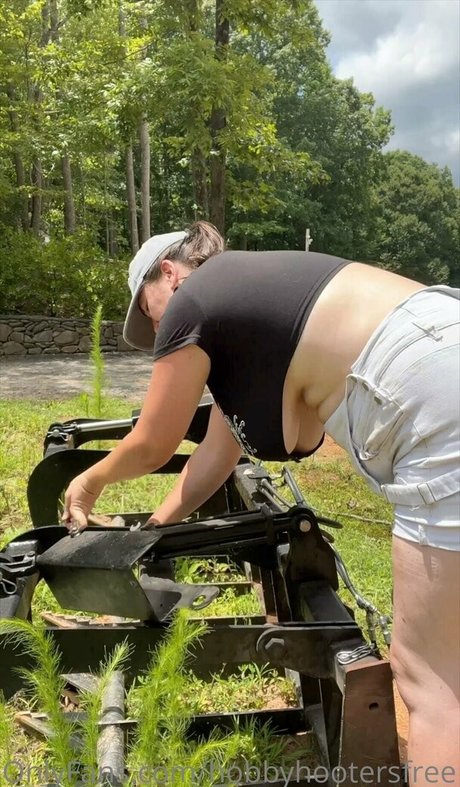 hobbyhootersfree model exclusive img