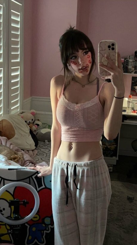 emiki28 perfect pornstar img