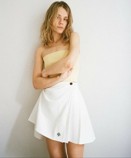 Dasha Nekrasova star top images