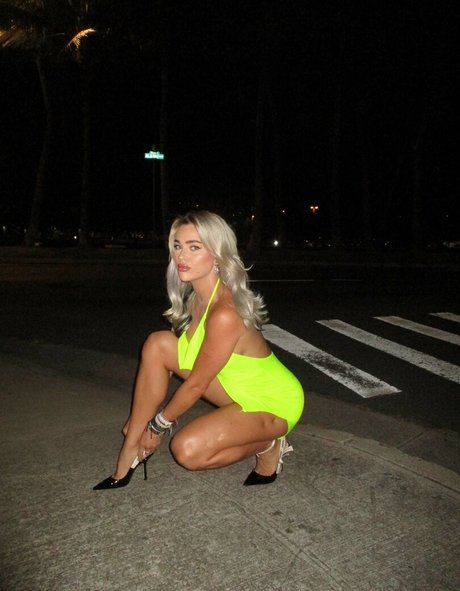 Viperous erotic actress image