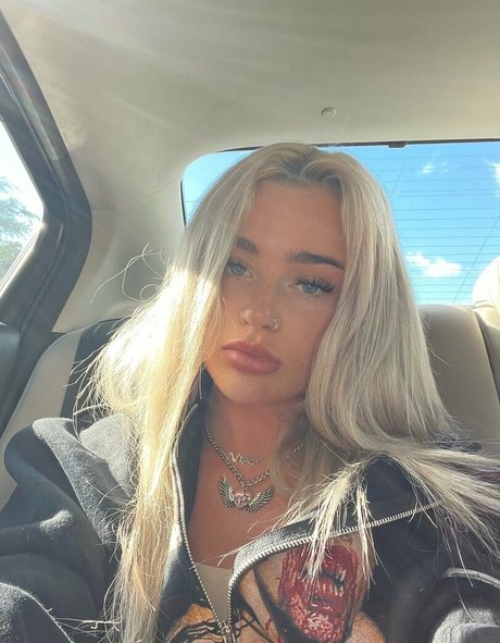 Viperous xxx pornstar archive