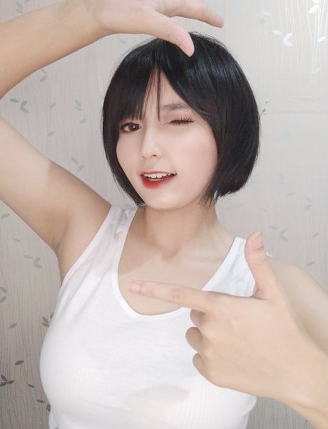 Rue cosplayer beautiful actress photos