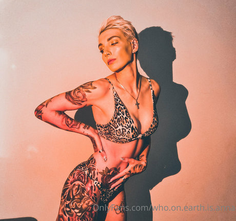 who on earth is anna pornographic star photo