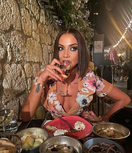 neskaranow pornstar adult pictures