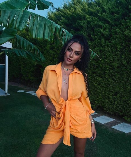 neskaranow actress pics