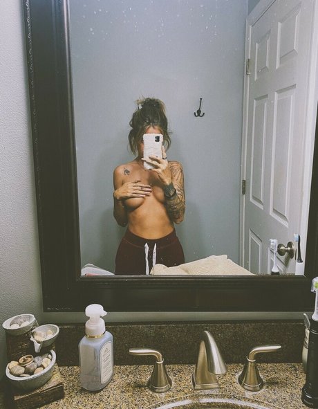 keirstinmurphy free model image