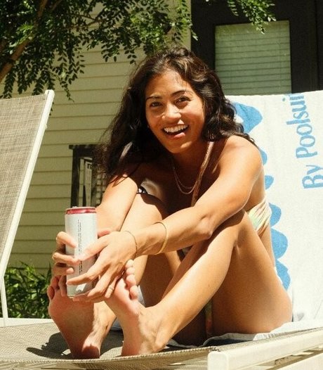 Sophia Cuerquis sexy actress img