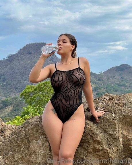 yanethmarin star nude photos