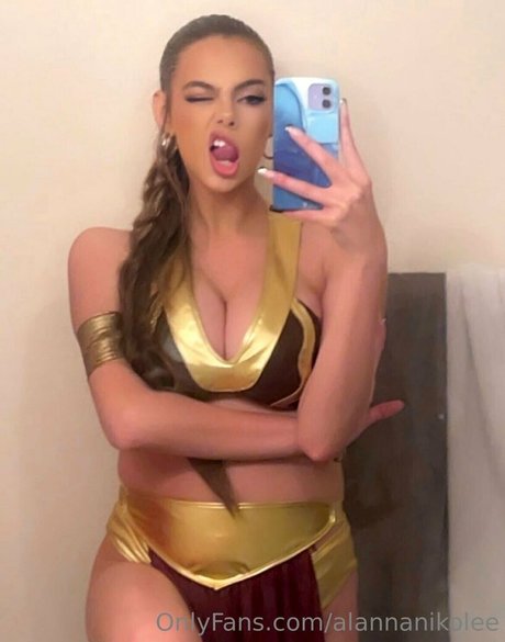 alannanikolee sex star img