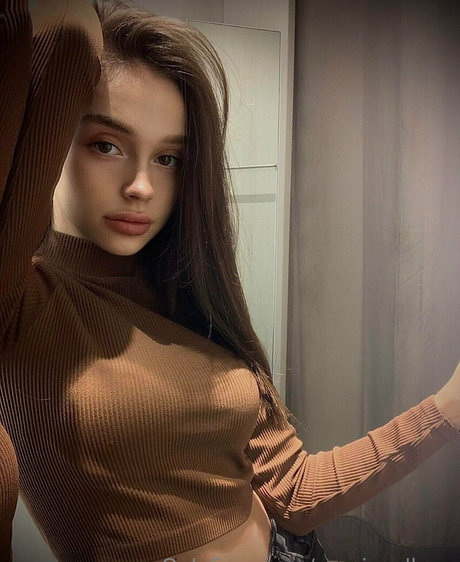 aryaincollege exclusive model pics