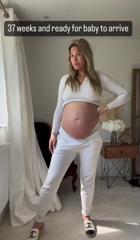 Emily Rose Ross star free photos