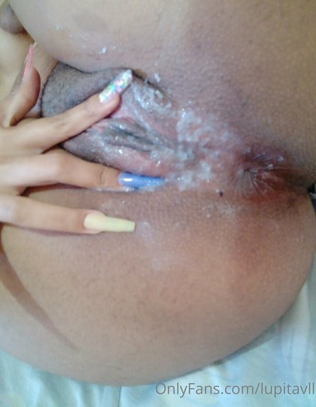 lupitavll nice star image