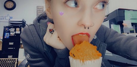 model misskittee92 hot pornstar pic