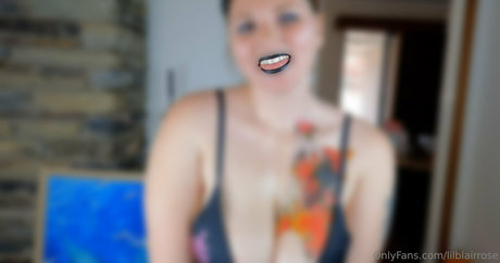 lilblairrose xxx pornstar galleries