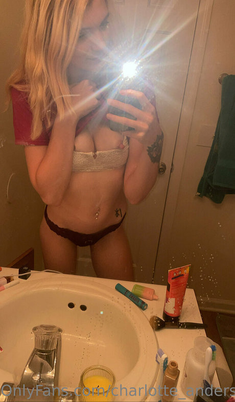 charlotte andersonx pornstar naked pictures