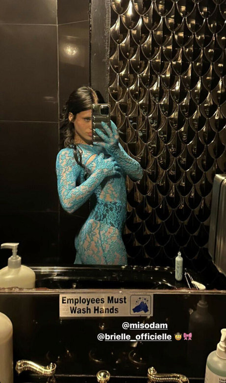 Nessa Barrett best model photos