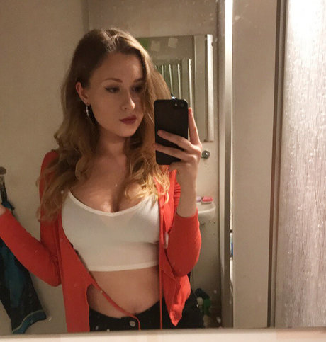 yaboielina model sex photos