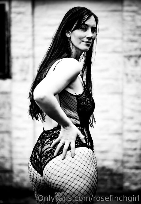 rosefinchgirl perfect pornstar galleries