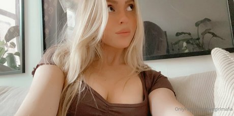 swegirlmafia exclusive model img