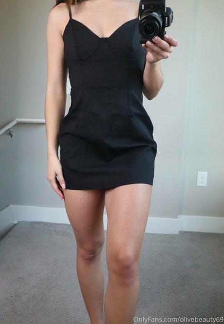 Olivebeauty69 model perfect photos