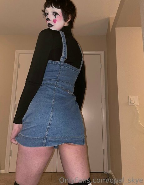 opal skye top star photos