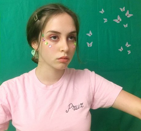 Mica Tenenbaum model perfect image