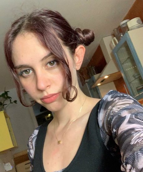 Mica Tenenbaum top star pic