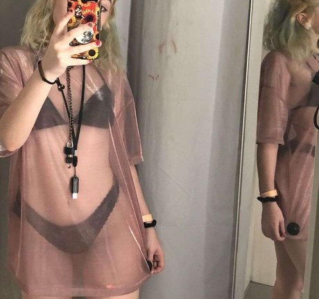 Snottea sexy pornstar images