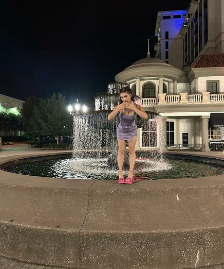 moms onlyfans beautiful nude pic