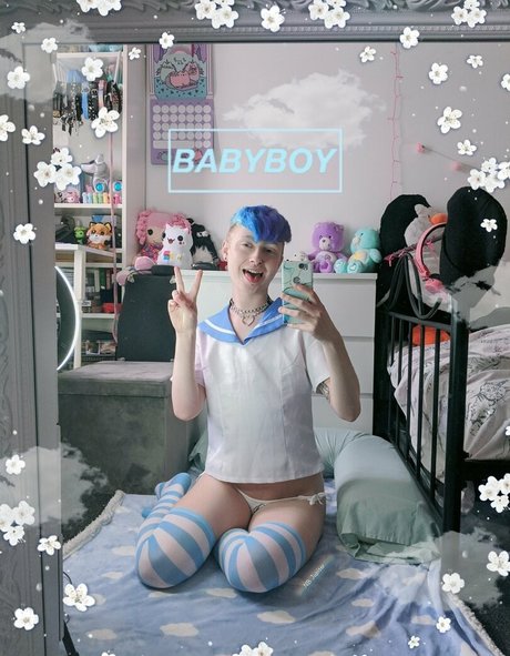 asian brunette onlyfans erotic gallery