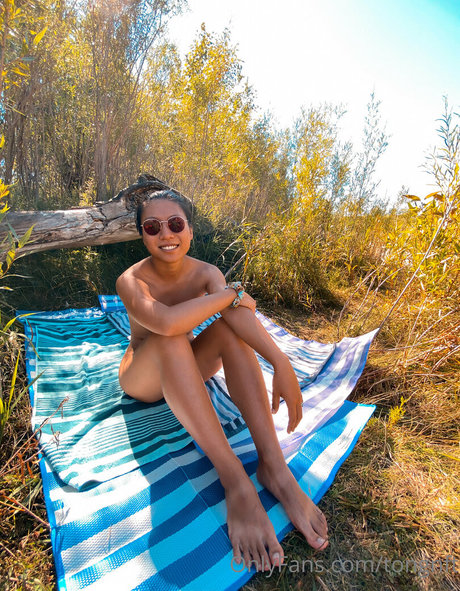 not20 nude model pic