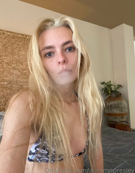 petite asian onlyfans sex pic