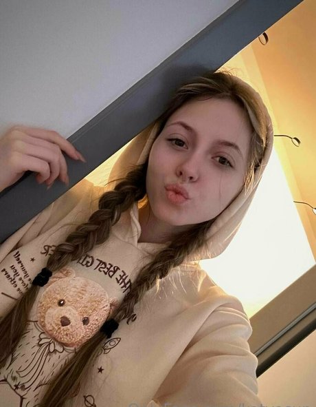 katyasun exclusive actress photo